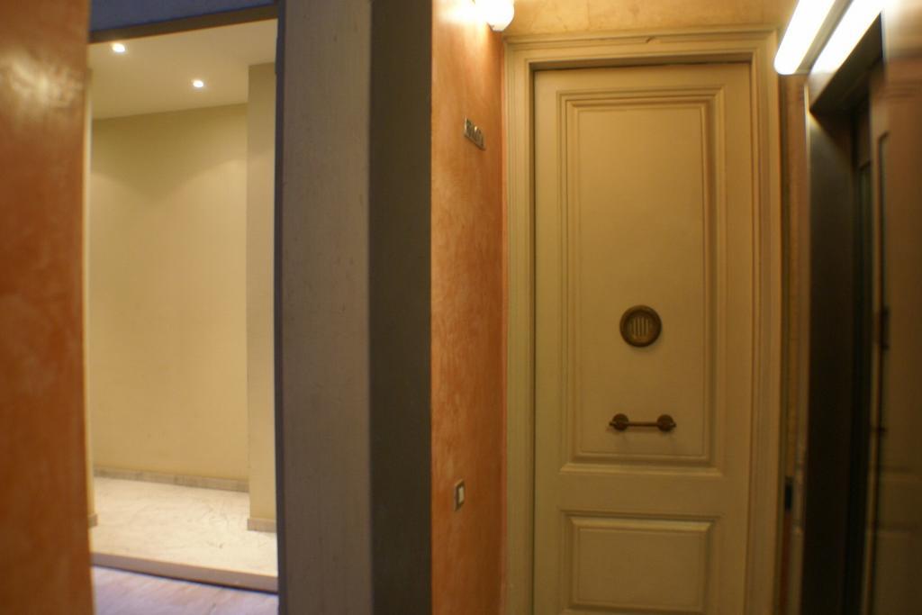 Flateli Urquinaona Apartamento Barcelona Quarto foto