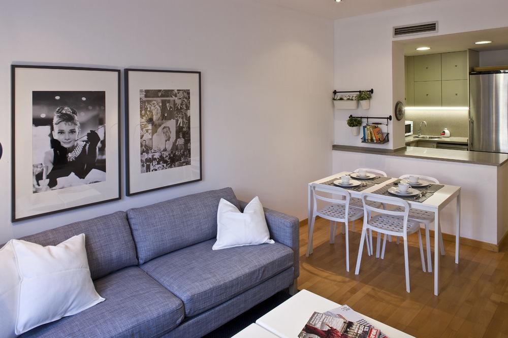 Flateli Urquinaona Apartamento Barcelona Exterior foto